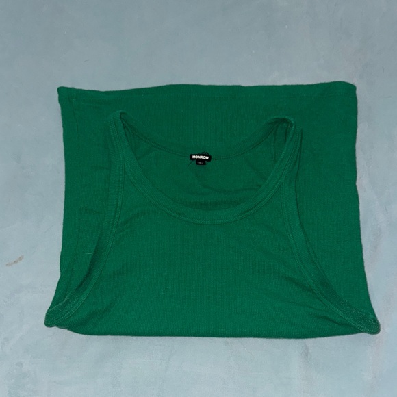 Monrow Ribbed Green Tank - Picture 3 of 3